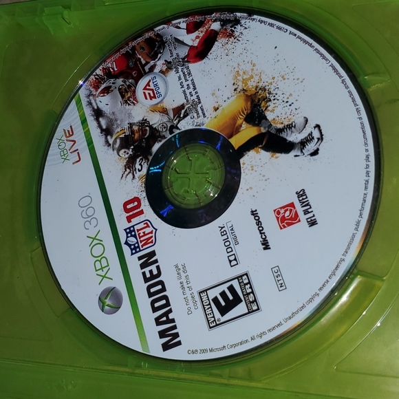 XBOX 360 Madden 10 - Picture 2 of 5